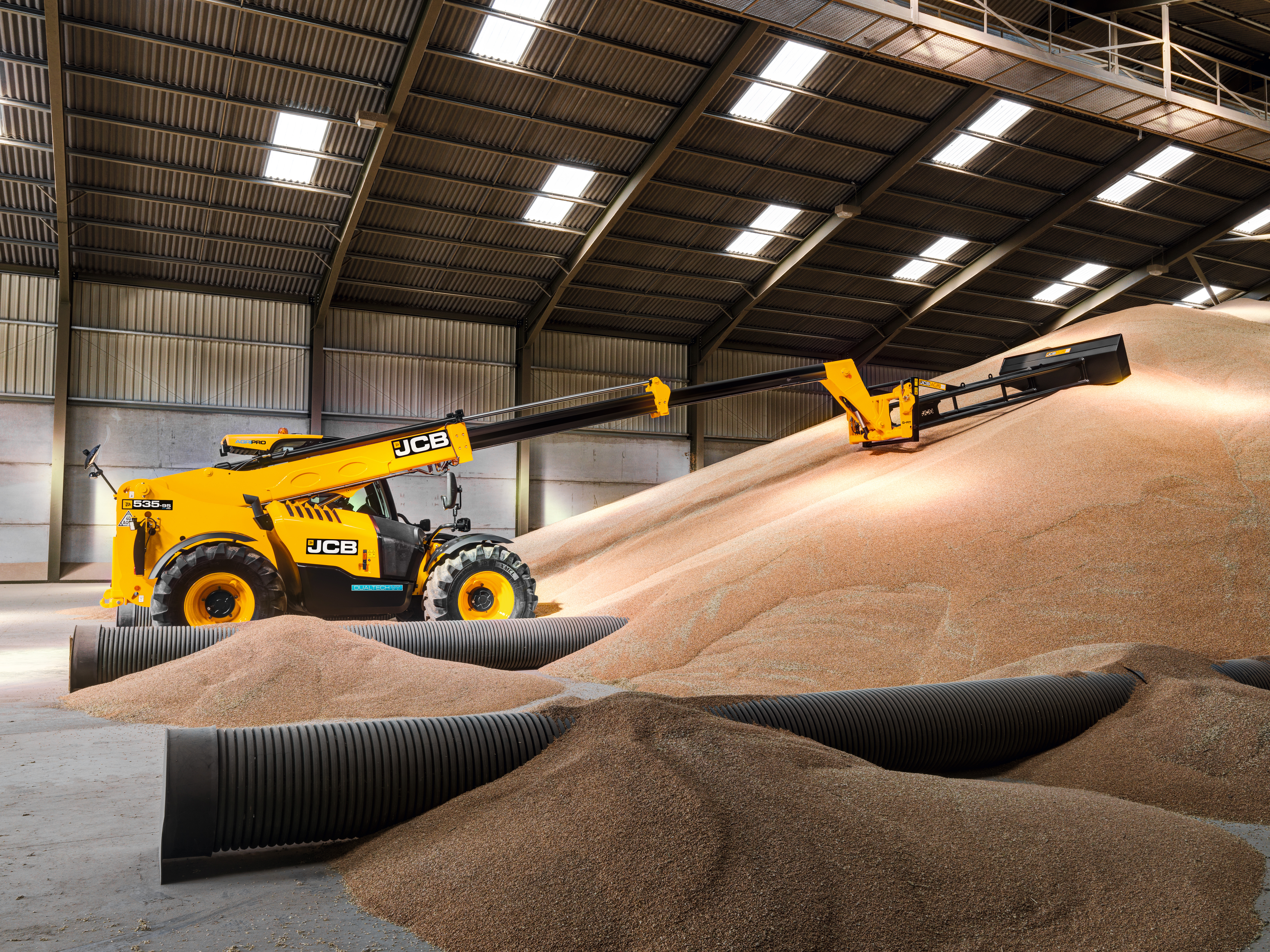 Телескопические погрузчики JCB серии 500 Agri — изображение 4