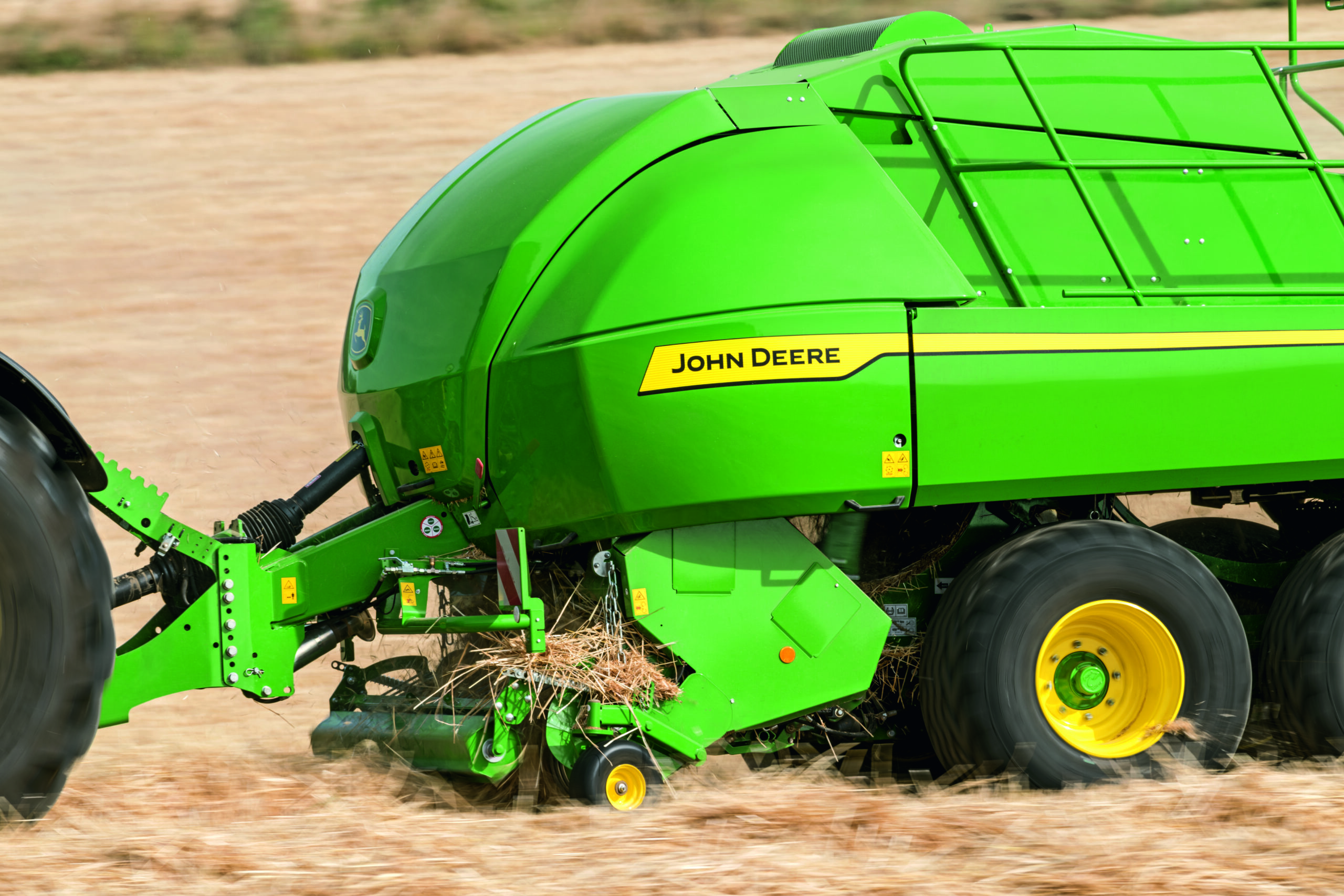 Большие тюковые пресс-подборщики John Deere серии L600
