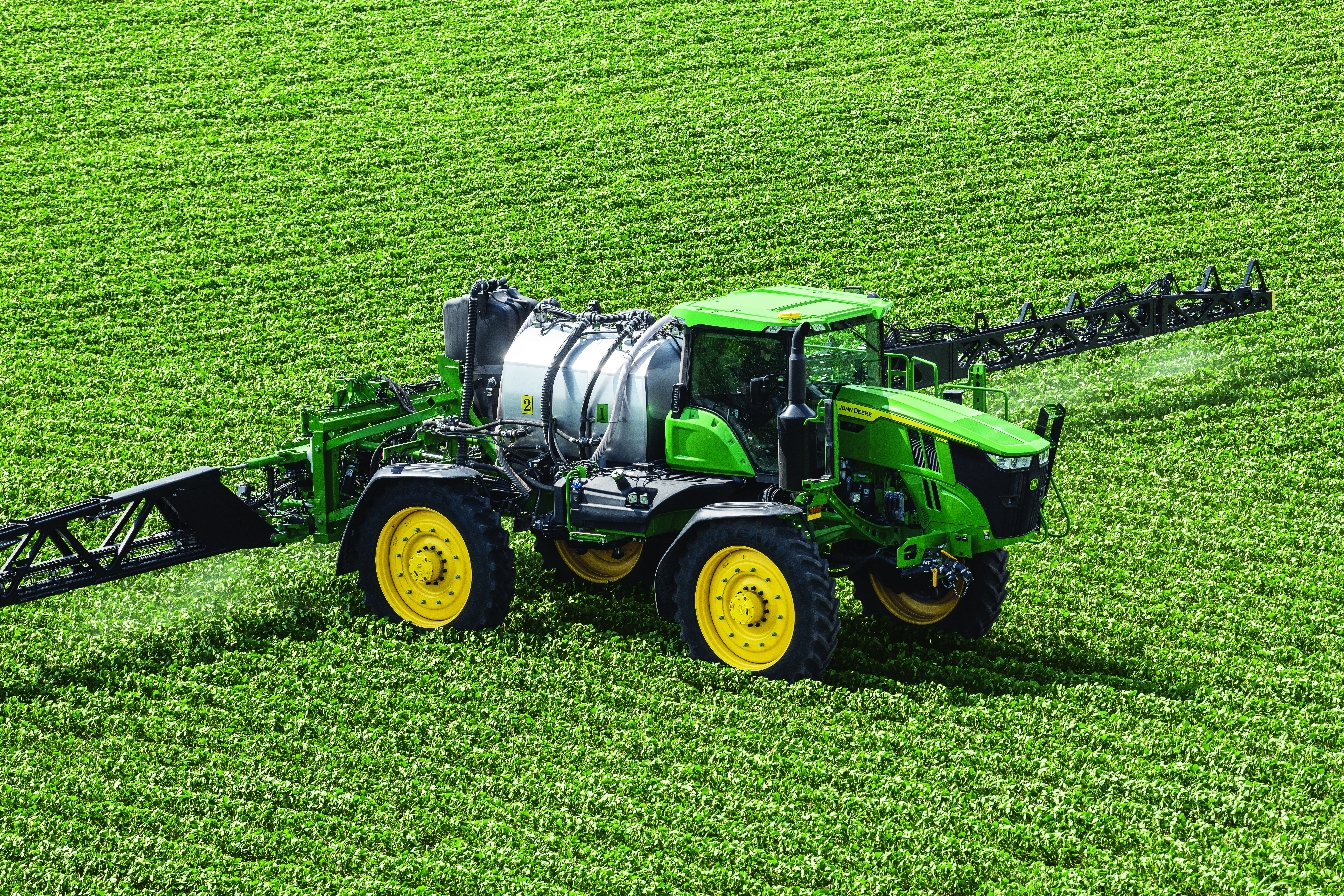 Самоходные опрыскиватели John Deere серии R4 — изображение 3