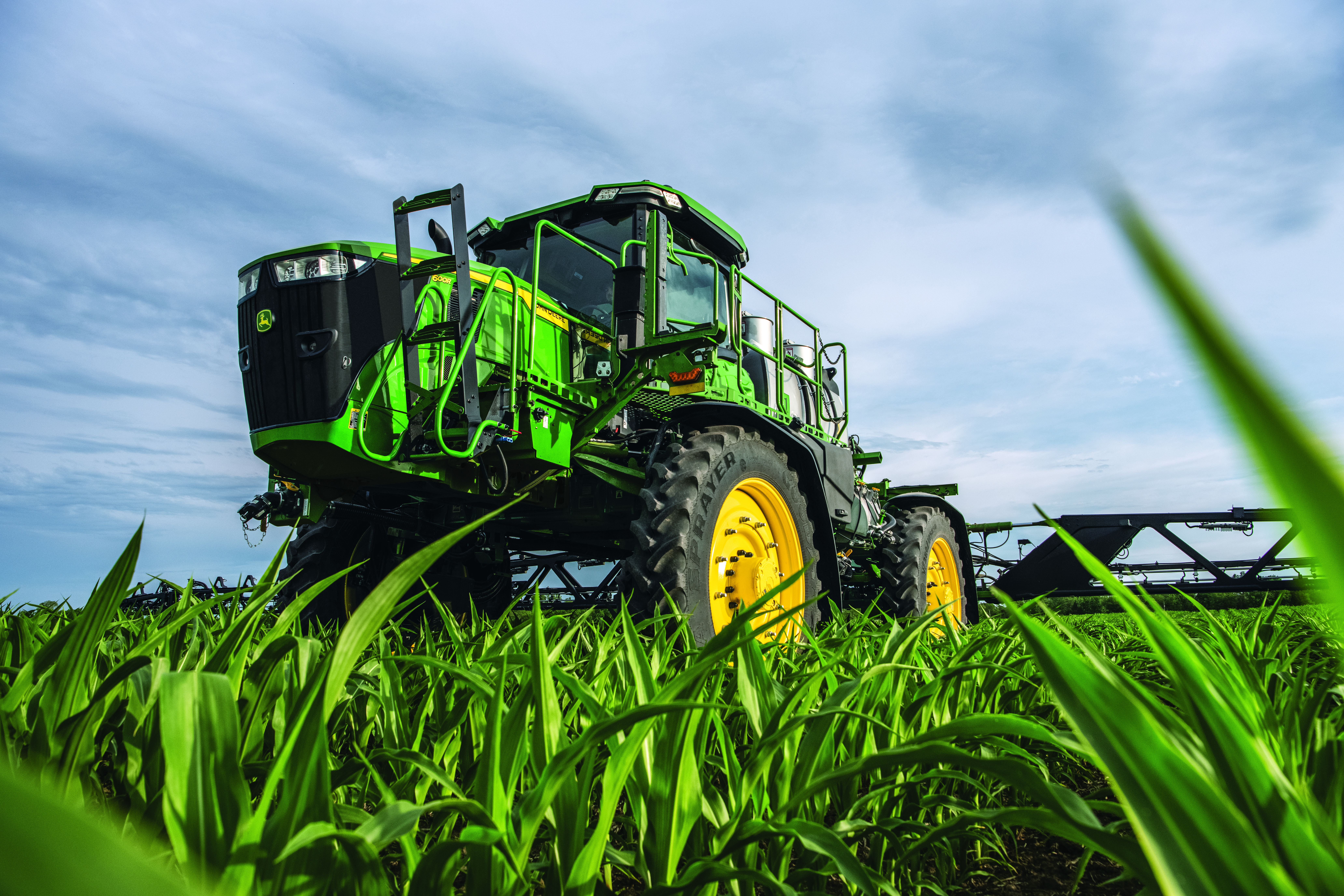Самоходные опрыскиватели John Deere серии R4 — изображение 7